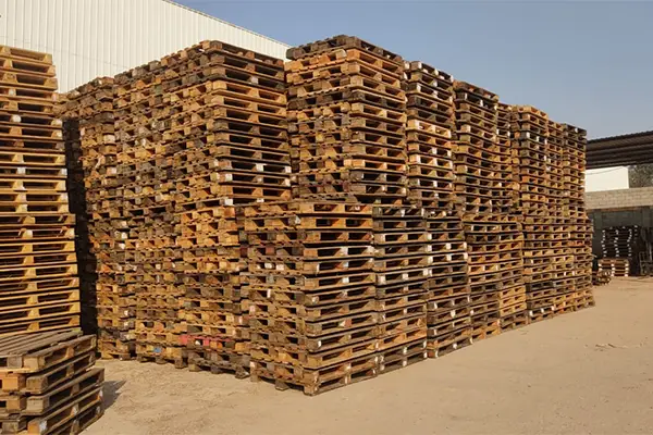 Pallets de madeira, Cabreúva, SP